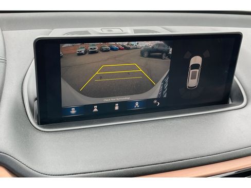 Certified 2023 Acura MDX FWD w/ Technology Package image 27