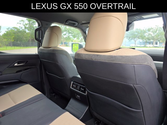 Used 2024 Lexus GX 550 AWD/4WD image 12