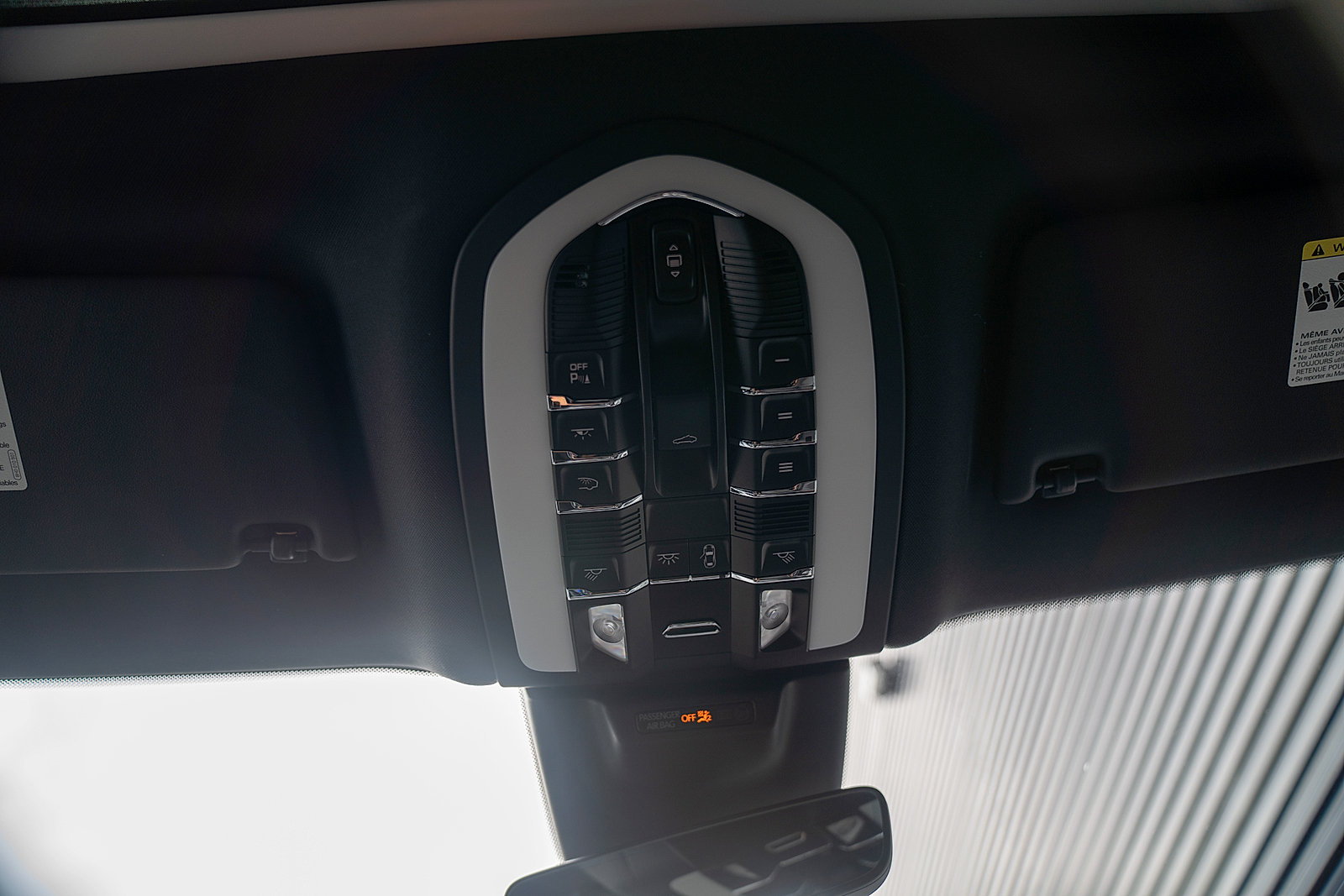 Used 2026 Porsche Macan AWD/4WD image 10