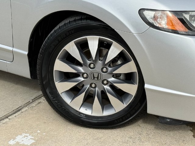Used 2009 Honda Civic EX-L image 2
