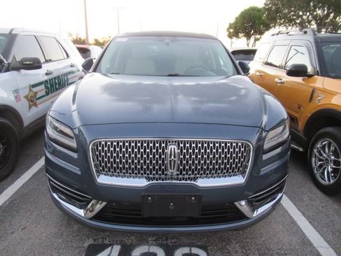Used 2019 Lincoln Nautilus Reserve AWD/4WD image 2