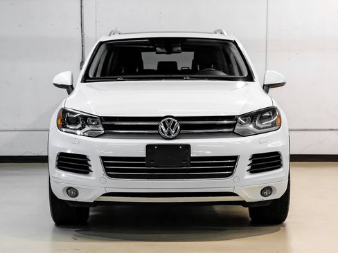 Used 2014 Volkswagen Touareg VR6 AWD/4WD image 8