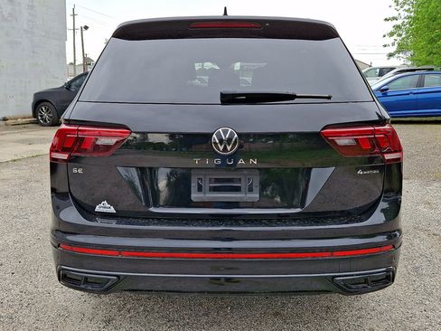 Used 2022 Volkswagen Tiguan SE R-Line AWD/4WD image 4