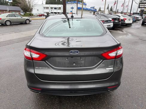 Used 2016 Ford Fusion SE w/ Equipment Group 202A image 5