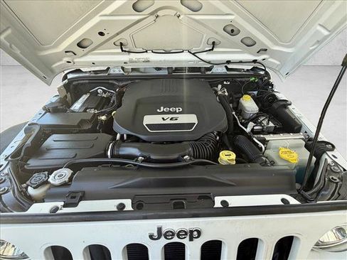Used 2018 Jeep Wrangler Unlimited Sport S AWD/4WD image 17