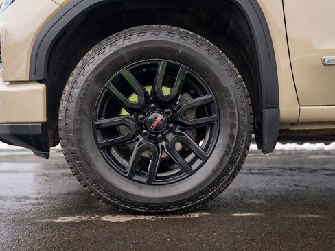 Used 2022 GMC Sierra 1500 Elevation image 2