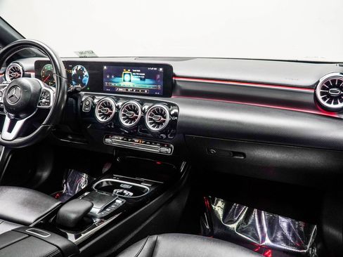 Used 2022 Mercedes-Benz A 220 image 20