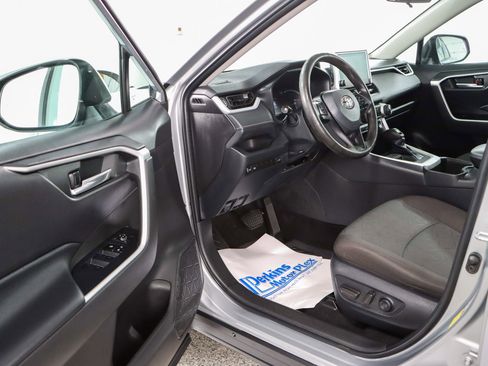 Used 2023 Toyota RAV4 XLE w/ Convenience Package image 3