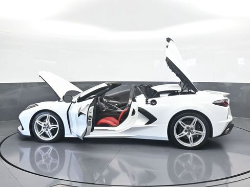 Used 2024 Chevrolet Corvette Stingray Convertible w/ 1LT image 68