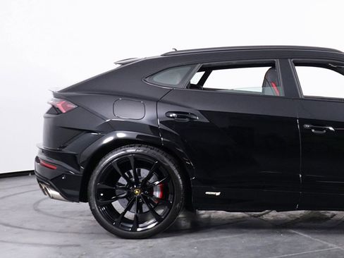 Used 2024 Lamborghini Urus S image 14