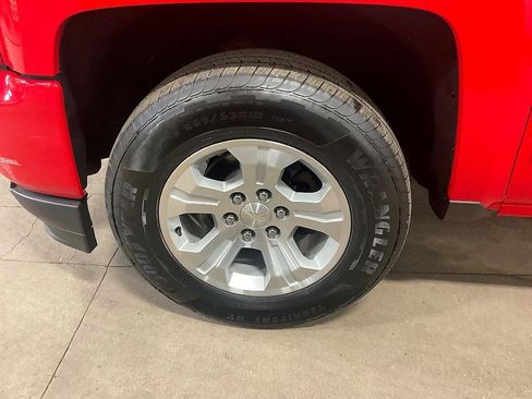 Used 2019 Chevrolet Silverado 1500 LT w/ All Star Edition image 14