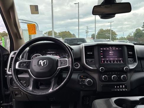 Used 2019 RAM 1500 Big Horn AWD/4WD image 35