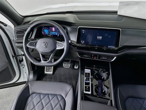 New 2025 Volkswagen Atlas Cross Sport SEL Premium R-Line image 19