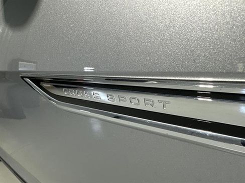 Certified 2020 Volkswagen Atlas Cross Sport SE w/ Panoramic Sunroof Package image 13