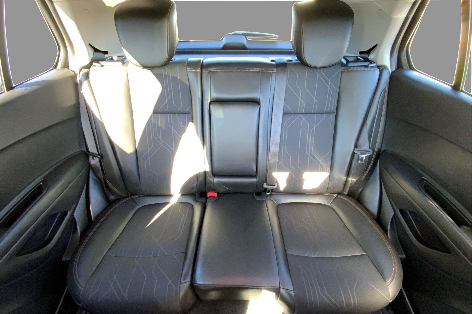 Used 2019 Chevrolet Trax LT w/ LT Convenience Package AWD/4WD image 14