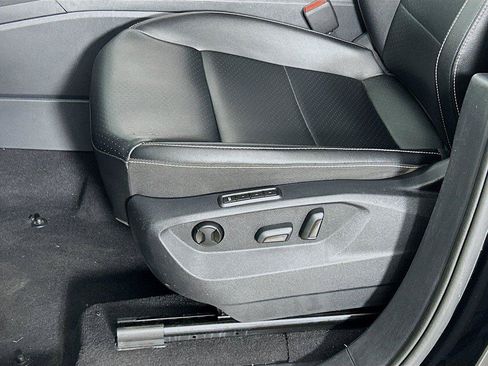 Certified 2021 Volkswagen Atlas SEL R-Line AWD/4WD image 19