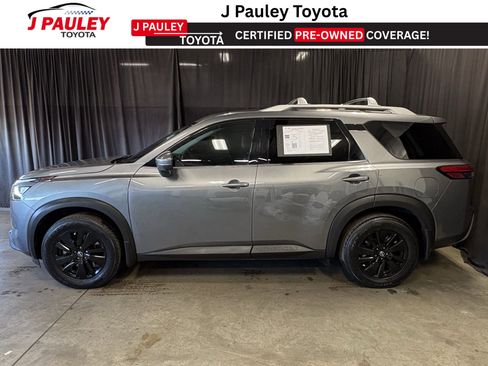 Used 2023 Nissan Pathfinder SL image 2