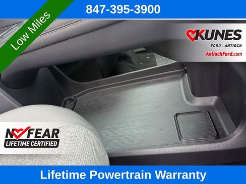 Used 2025 Toyota Sienna LE image 13