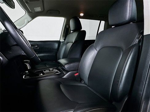 Used 2024 Nissan Armada SV image 9