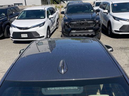 Used 2018 BMW 330i xDrive Sedan w/ Convenience Package AWD/4WD image 10