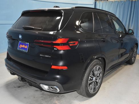 New 2026 BMW X5 xDrive50e w/ Executive Package image 26
