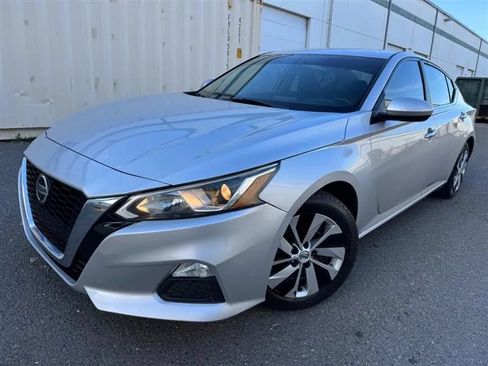 Used 2019 Nissan Altima 2.5 S FWD image 1