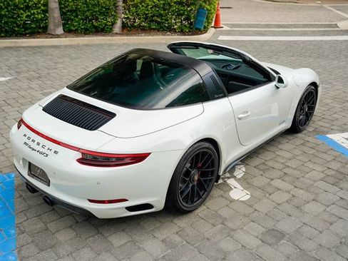 Used 2018 Porsche 911 Targa 4 GTS AWD/4WD image 28