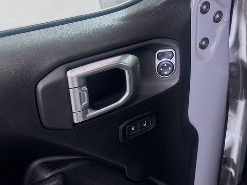 Used 2023 Jeep Wrangler Unlimited w/ Cold Weather Group AWD/4WD image 15