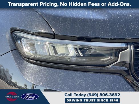 Used 2023 Jeep Grand Cherokee Limited w/ Luxury Tech Group II RWD image 7