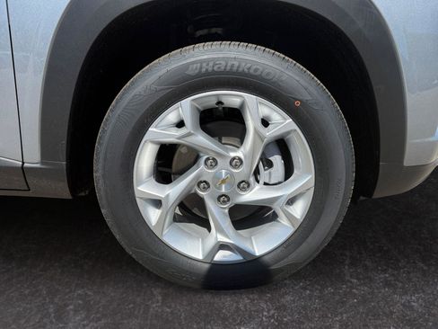 New 2026 Chevrolet Trax LS image 28