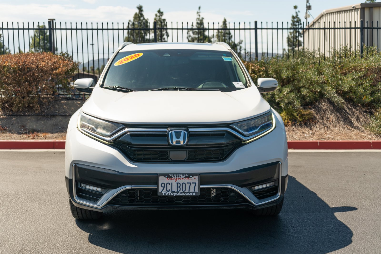 Used 2020 Honda CR-V Touring image 2