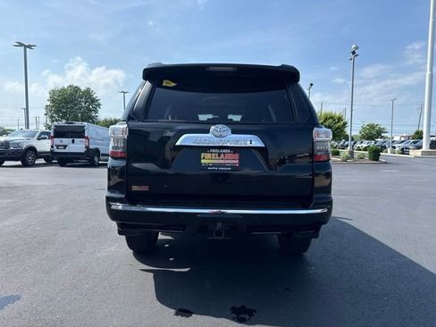 Used 2023 Toyota 4Runner Limited AWD/4WD image 6