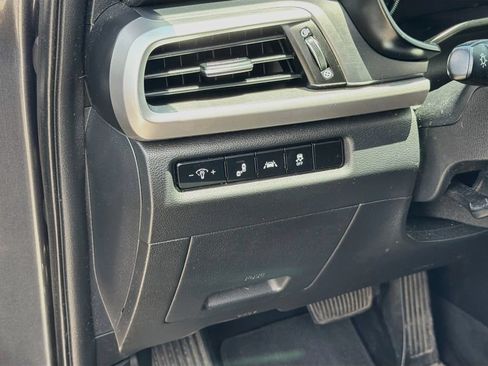 Used 2020 Kia Telluride LX FWD image 10