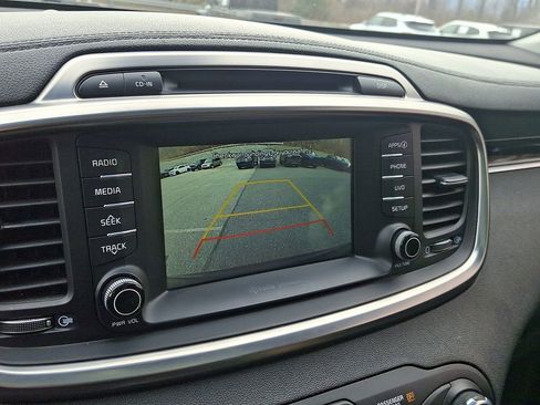 Used 2018 Kia Sorento EX w/ EX Advanced Touring Package image 4