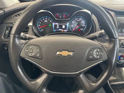 Used 2017 Chevrolet Impala Premier w/ Enhanced Convenience Package FWD image 33