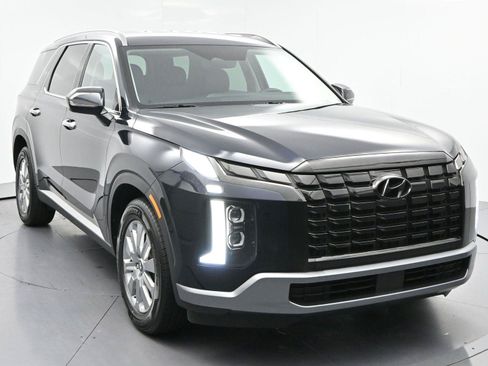 Used 2023 Hyundai Palisade SEL w/ Cargo Package AWD/4WD image 2