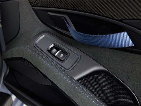 Used 2023 Porsche 718 Cayman GT4 RS RWD image 40