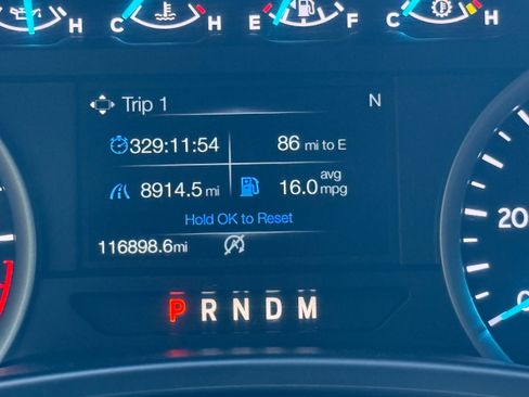 Used 2018 Ford Expedition XLT w/ Equipment Group 201A AWD/4WD image 14