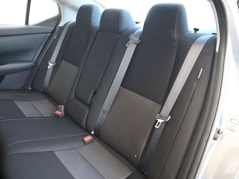 Used 2022 Nissan Sentra SV FWD image 22