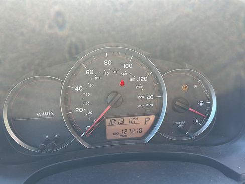 Used 2012 Toyota Yaris LE FWD image 14