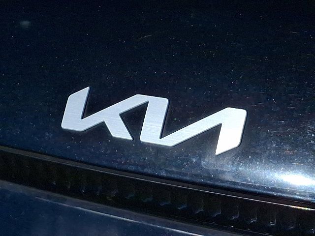 Used 2024 Kia EV6 Light AWD/4WD image 32