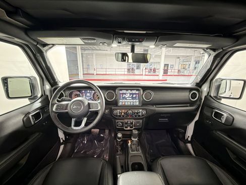 Used 2021 Jeep Wrangler Unlimited Sahara image 23