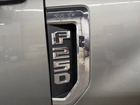 Used 2019 Ford F250 XLT w/ XLT Premium Package image 34