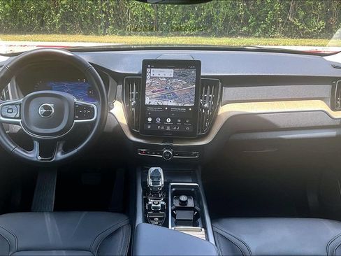 Used 2026 Volvo XC60 B5 Plus AWD/4WD image 20
