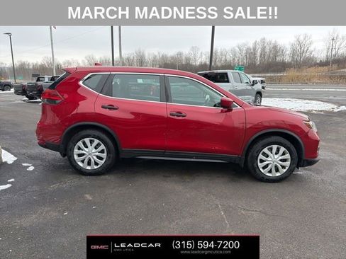 Used 2017 Nissan Rogue S image 7