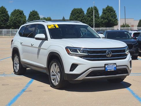 Used 2021 Volkswagen Atlas SEL AWD/4WD image 4