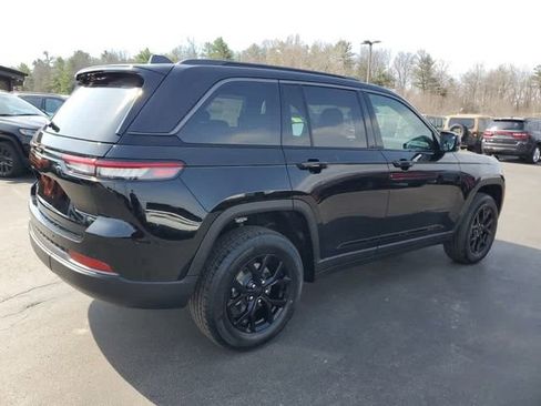 New 2026 Jeep Grand Cherokee Altitude AWD/4WD image 5