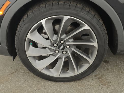 Certified 2023 Lincoln Nautilus Reserve w/ Equipment Group 201A image 7