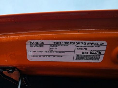 Used 2025 Jeep Gladiator Sport AWD/4WD image 21