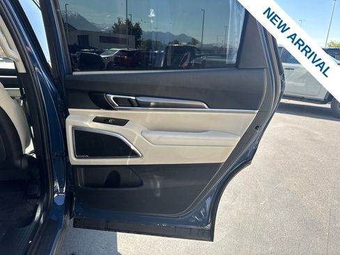Used 2025 Kia Telluride S AWD/4WD image 12